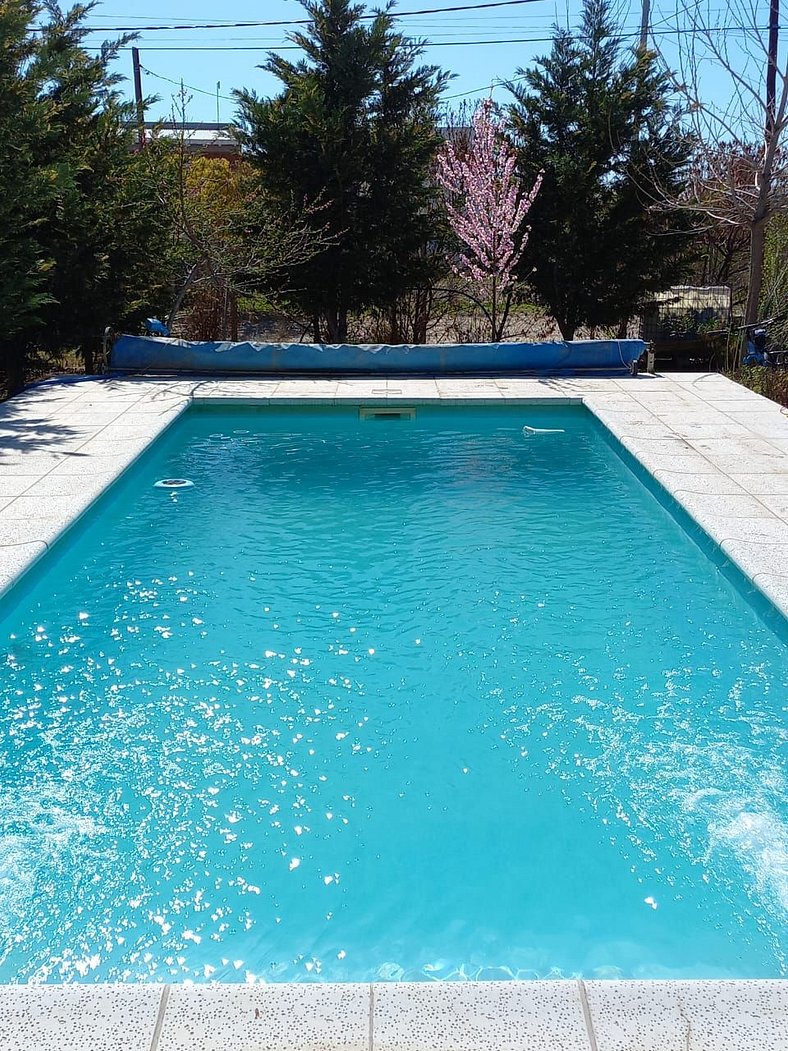 Cabaña para 6 con piscina climatizada en temp.